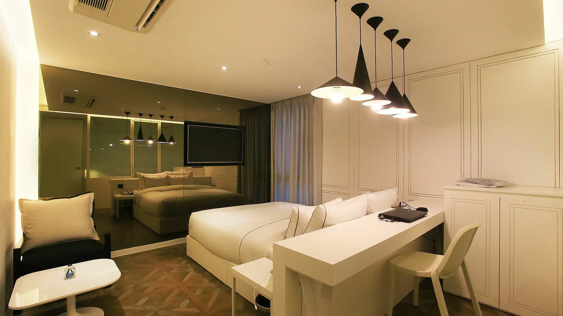 Forestar Hotel Seul 2*,  Coreia do Sul